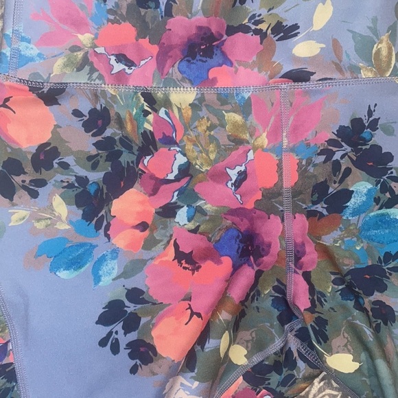 7. Nicole Miller Bike Shorts - Picture 7 of 7